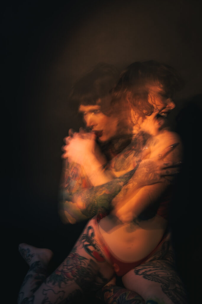 How to Create Ideas for Conceptual Portraits: Turning Emotion into Art